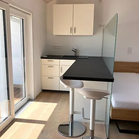 Mit Pool Apartmán
